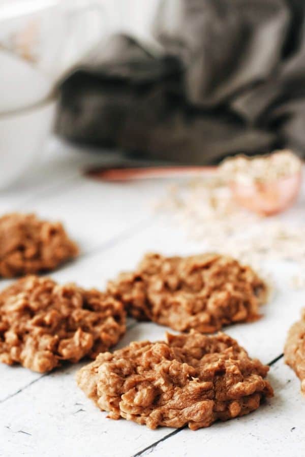 banana oatmeal cookies with peanut butter